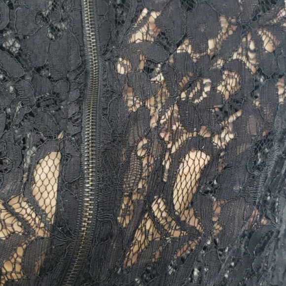 Whispers New York Lace Short Sleeve Black Textured Blouse - Picture 9 of 12